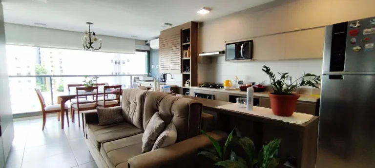 Imagem Apartamento 69M², 2Q, 1 Suíte, 2 Banheiros, Cozinha e Sala Integradas, Varanda, Face Norte, Academia, Piscina, Churrasqueira, Salão de Festas e Jogos.