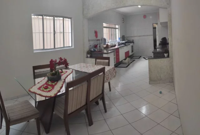 Imagem Casa com 3 dormitórios à venda, 265 m² por R$ 550.000,00 - Residencial União - São José dos Campos/SP