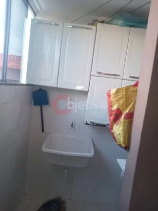 Imagem Apartamento com 2 dormitórios à venda, 81 m² por R$ 220.000,00 - Vinhateiro - São Pedro da Aldeia/RJ