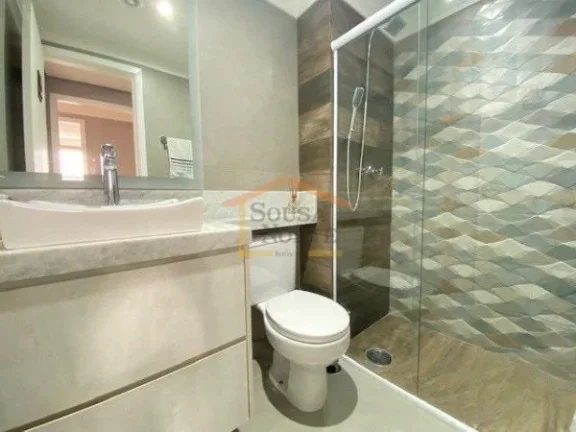 Imagem Apartamento com 82 m² de área útil, 3 dormitórios sendo 1 suíte, piso de madeira nos dormitóri...