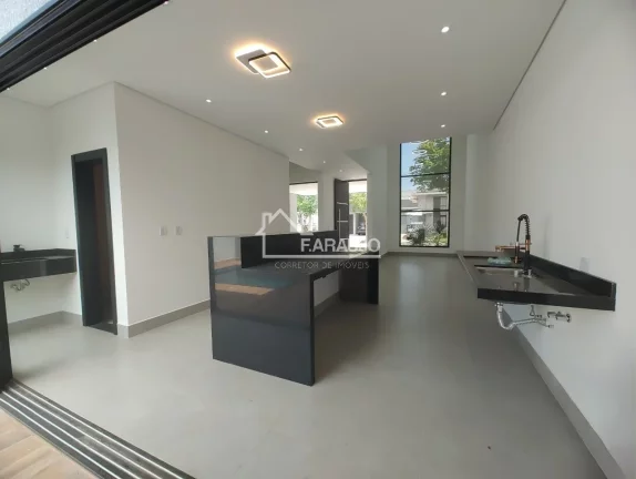 Imagem Casa em Condomínio à venda em Terras de São Francisco com 220m² 3 suítes, 4 vagas