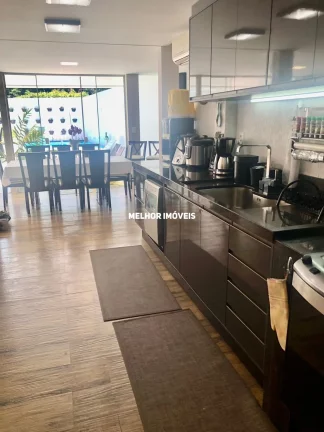 Imagem Casa Alto Padrão a venda em Condominio Fechado com 04 suítes e 03 vagas.