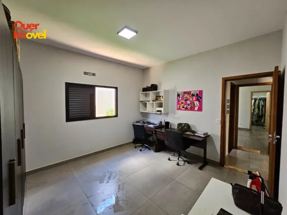 Imagem Casa à Venda em Ribeirão Preto-SP, bairro Alto da Boa Vista: 2 Quartos, 1 Sala, 1 Banheiro, 4 Vagas, 94m². Imperdível!