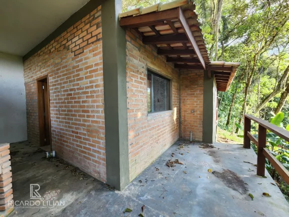 Imagem Chalé na montanha com acabamento rustico, muita paz e ar puro para a sua familia