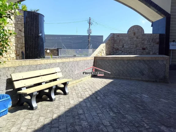 Imagem Sobrado com 3 dormitórios à venda, 152 m² por R$ 1.082.000,00 - Mirim - Praia Grande/SP