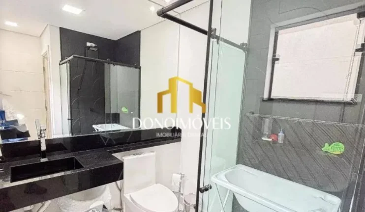 Imagem Casa com 3 Suítes | 8 Vagas | Piscina e Área Gourmet