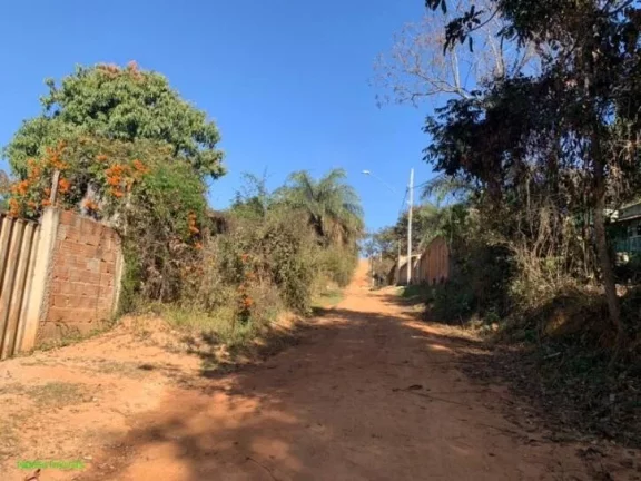 Imagem EXCELENTE LOTE DE 360M², COM ÁGUA E LUZ !