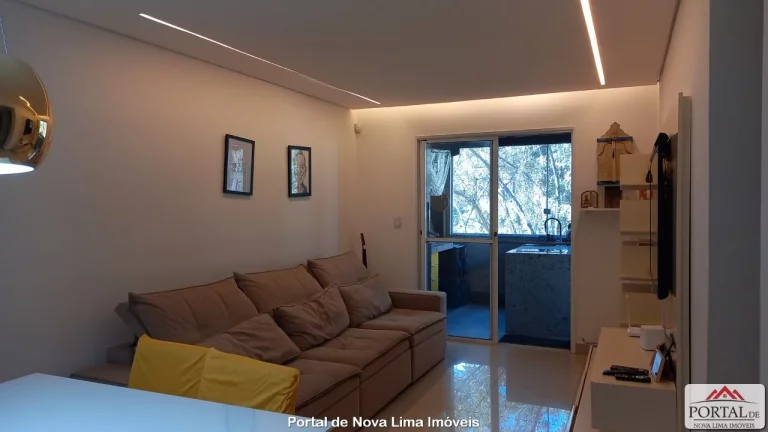 Imagem Casa a venda em Nova Lima, prontinha para você! Uma Casa dos Sonhos Espera por Você no Condomínio Village Royale!