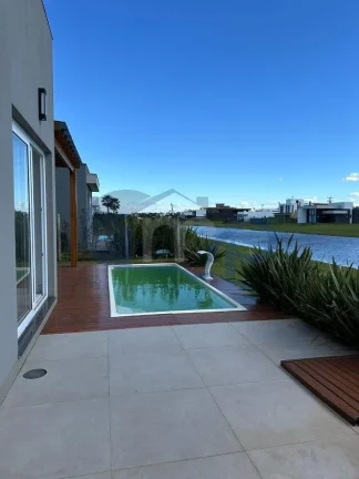 Imagem Casa á venda com 3 suítes no Engenho Velho em Torres/RS