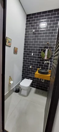 Imagem Viva o Sonho em uma Casa Exclusiva no Condomínio Esplanada, Tatuí - SP por R$1.450.000