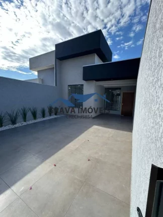 Imagem Alto Padrão para Venda em Maringá, Conjunto Residencial Paulino Carlos Filho, 3 dormitórios, 1 suíte, 2 banheiros, 3 vagas