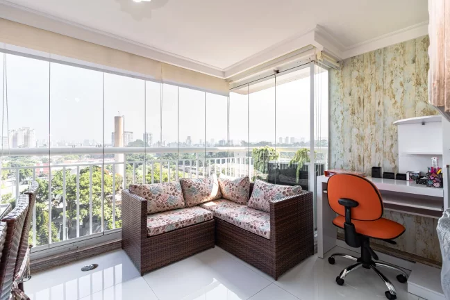 Imagem LINDO APARTAMENTO MOBILIADO 136,00 M ÁREA ÚTIL REFORNADO 3 SUÍTES VARANDA GOURMET ENVIDRAÇADA CINEMA SAUNA 2 VAGAS CONDOMÍNIO VÁRIOS ATRATIVOS