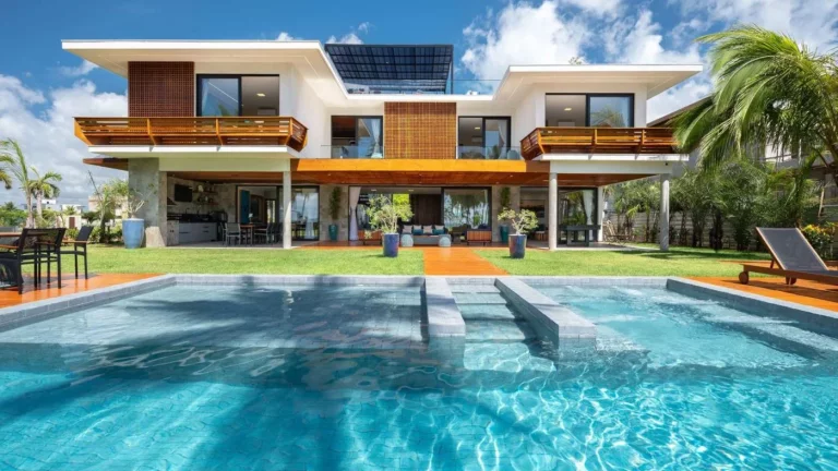 Imagem Casa em Condomínio para Venda em Mata de São João, Praia Do Forte, 8 dormitórios, 8 suítes, 9 banheiros, 8 vagas