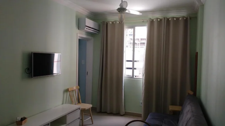 Imagem Apartamento para Temporada em Balneário Camboriú / SC no bairro Centro