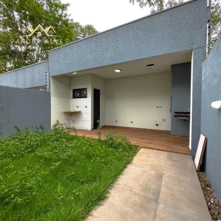 Imagem Casa à Venda: 3 quartos, 1 suíte, 2 salas, 1 vaga de garagem - Região Central de Foz do Iguaçu - 105m²