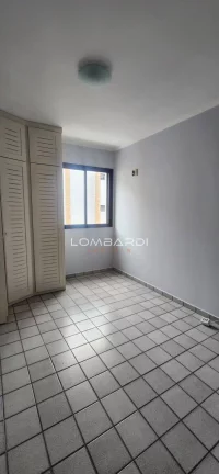 Imagem Apartamento no centro da cidade com ótima metragem!