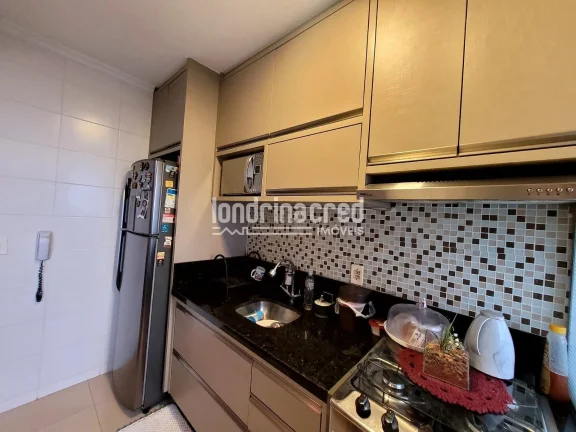 Imagem Apartamento no Spazio Lyon – Zona Norte de Londrina com 2 dormitórios, sala, cozinha, 1 banheiro social, 1 vaga de garagem e 45m² de área útil