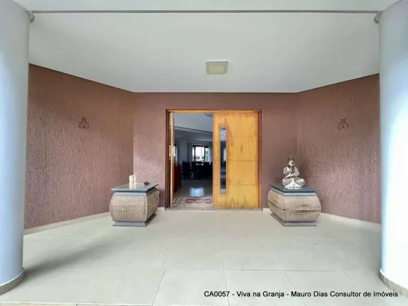 Imagem Casa à venda, 890 m² por R$ 3.200.000,00 - Granja Viana - Carapicuíba/SP