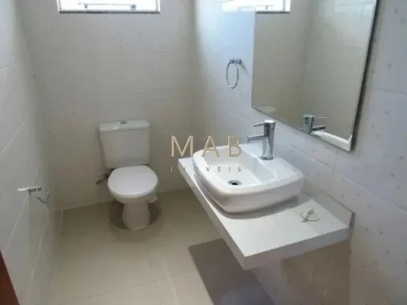 Imagem Casa em Condomínio de Alto Padrão em São João do Rio Vermelho - Florianópolis-SC: 4 quartos, 2 suítes, 2 salas, 3 banheiros, 1 vaga, 200m².