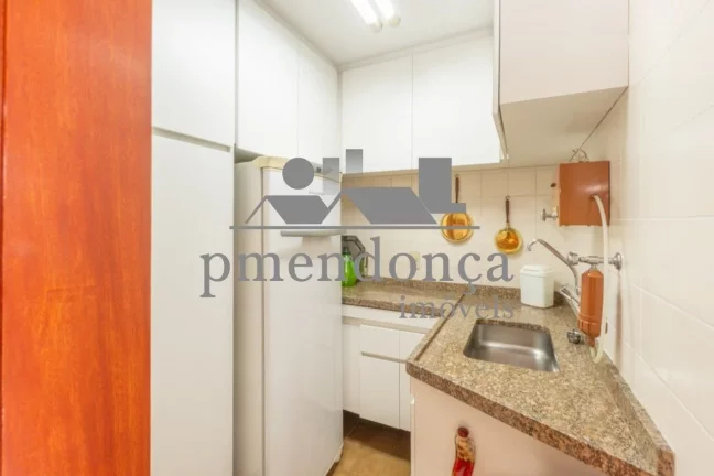 Imagem Cobertura duplex no Alto de Pinheiros com 310 m², 3 quartos ( 1 sui­te ) e 3 vagas.