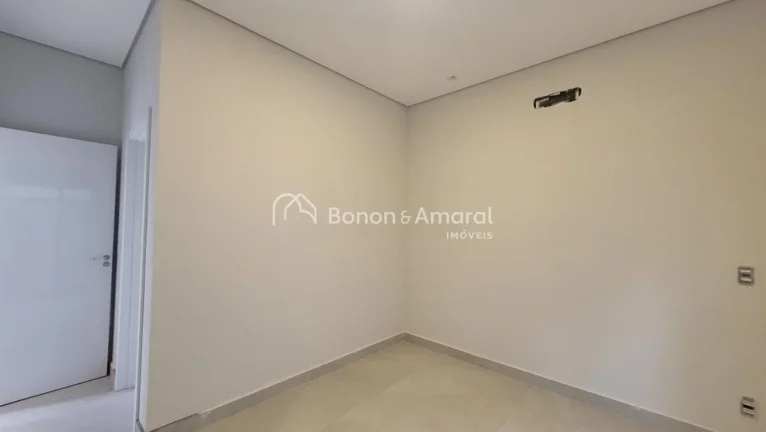 Imagem Venda de casa térrea em Valinhos, em excelente localização! Esta linda residência combina um pro...