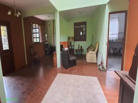 Imagem Linda casa, construção ecológica, com aquecimento solar.
Construção com menos de 10 anos.
área...
