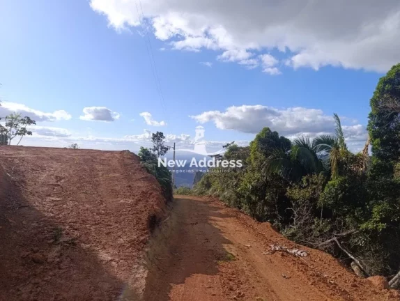 Imagem Terreno de 18 mil m² com linda vista à venda em Santa Teresa