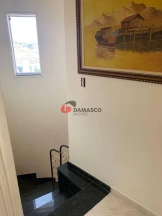 Imagem Sobrado à venda 3 Quartos, 1 Suite, 2 Vagas, 250M², Sítio da Figueira, São Paulo - SP