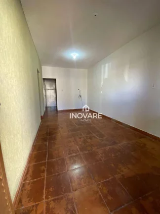 Imagem Casa com 3 dormitórios à venda, 270 m² por R$ 400.000,00 - Alvorada - Araporã/MG