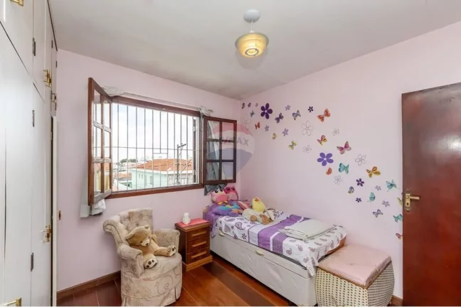 Imagem Casa a venda na Vila Marari 180m² 3 dormitórios 2 suítes, 4 Vagas Churrasqueira 5WC