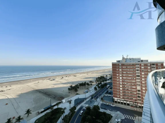 Imagem Apartamento em Praia Grande Frente Mar com 3 Dormitórios