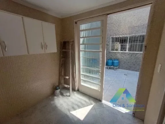 Imagem Sobrado à venda com 2 Quartos e 2 banheiros em Sacomã/SP!
