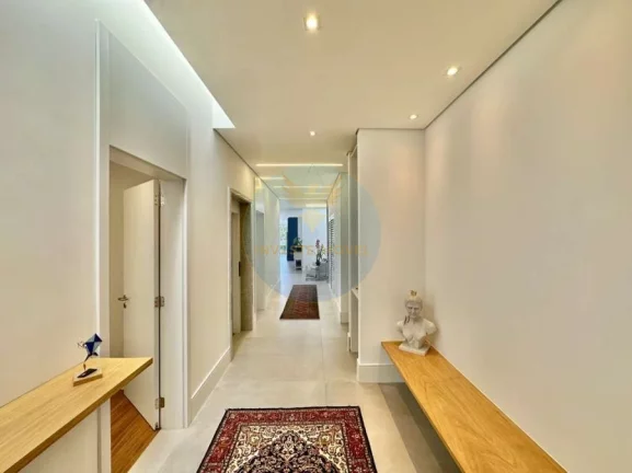 Imagem Casa Alto Padrão a Venda no bairro Granja Viana - Cotia, SP