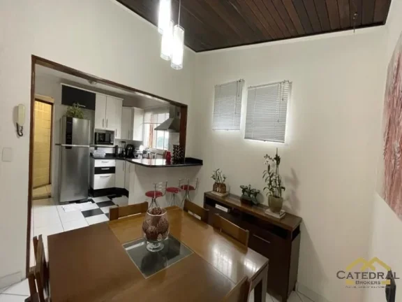 Imagem CASA ASSOBRADADA COM 3 DORMITÓRIOS À VENDA, 234 M² POR R$ 780.000 - CIDADE NOVA - JUNDIAÍ/SP