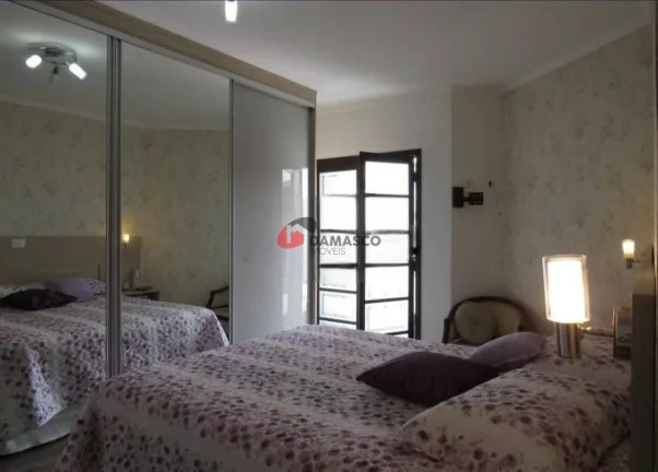 Imagem Sobrado à venda 3 Quartos, 3 Suites, 3 Vagas, 150M², Vila Alto de Santo André, Santo André - SP
