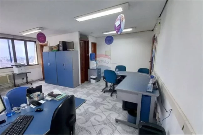 Imagem Sala comercial com 37m² 2 banheiros 1 copa 1 vaga na Saúde próximo ao metrô