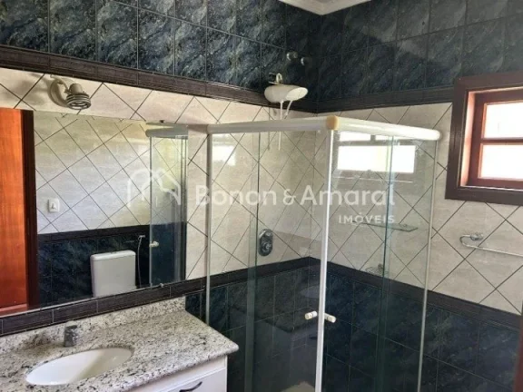 Imagem Descubra o conforto nesta confortável e espaçosa casa localizada no prestigiado bairro do Jardim C...