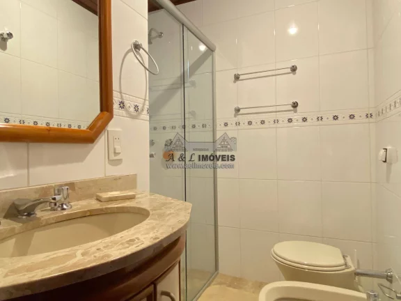 Imagem Apartamento à venda em Campos do Jordão – Duplex com 04 Suítes