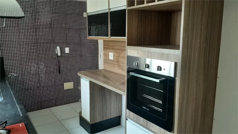 Imagem Apartamento à venda com 3 quartos, sendo 1 suíte, no condomínio Espaço Raposo, São Paulo - SP