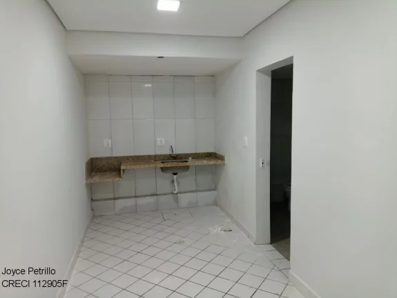 Imagem Excelente oportunidade de locação de um salão comercial no coração da cidade de Peruíbe!
