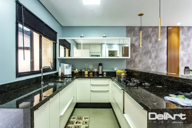 Imagem SOBRADO EM CONDOMINIO TRIPLEX - TOTALMENTE MOBILIADO - A 01 QUADRA DO PARQUE DO ATUBA - 147,00m2 - R$ 800.000