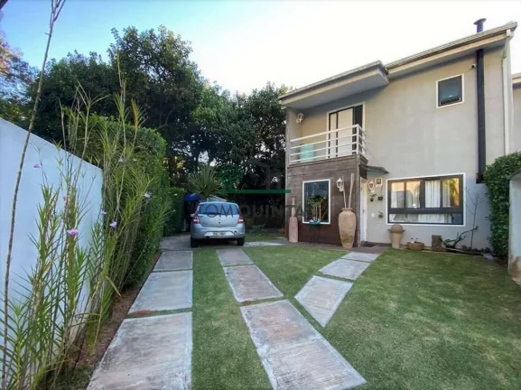Casa com 3 Quartos à Venda, 339 m² em Bosque Do Vianna - Cotia
