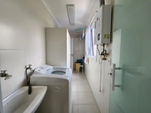 Imagem Imperdível! Apartamento à venda na Riviera de São Lourenço Módulo 02 com 3 quartos, 1 suíte, 2 salas, 2 vagas de garagem e 93,56 m².