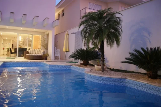 Imagem Casa 3 Suítes, 350m² Condomínio Mont Blanc- Sorocaba/SP