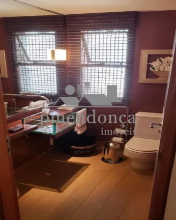 Imagem Apartamento Duplex com 173 m2, totalmente renovado a venda em Perdizes, 2 suí­tes e 3 vagas