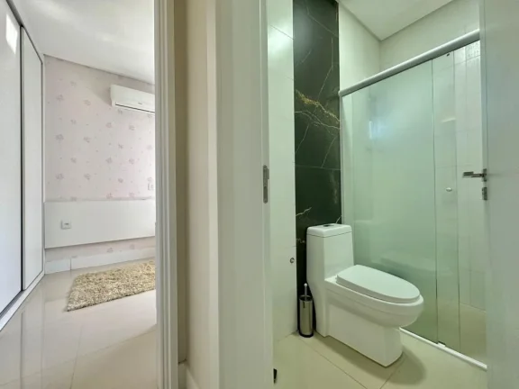 Imagem Casa em Condominio 4 Dormitórios - Bairro --