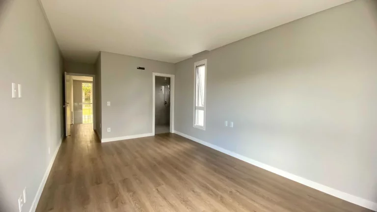 Imagem Casa nova no Condomínio Caledônia com 4 suítes e 4 vagas de garagem em Camboriú SC