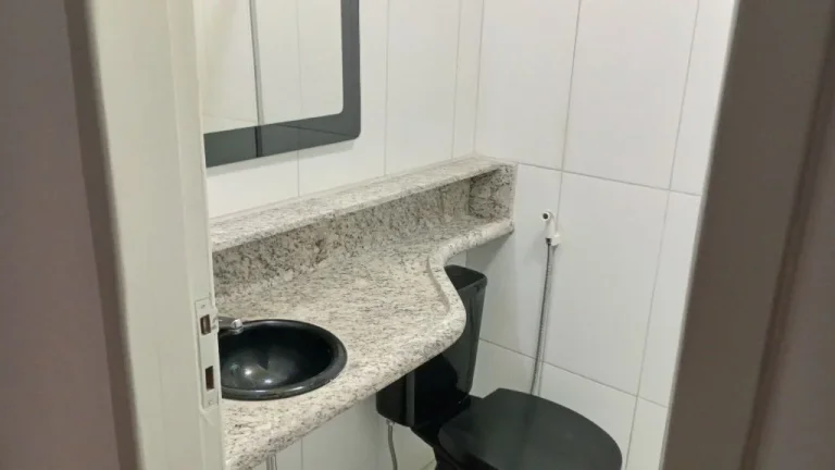 Imagem Apartamento de 80m² à venda, com 3 quartos (1 suíte), localizado nas Graças, Recife - Pernambuco.