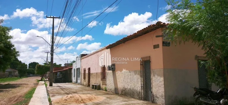 Imagem Casa pronta, excelente para PONTO COMERCIAL à venda por R$ 850.000,00 - Acarape - Teresina/PI