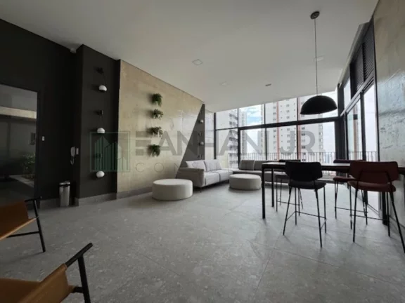 Imagem Apartamento para locação na Vila Mariana, São Paulo-SP: 3 quartos, 1 suíte, 3 salas, 3 banheiros, 2 vagas de garagem, 100m² de área.